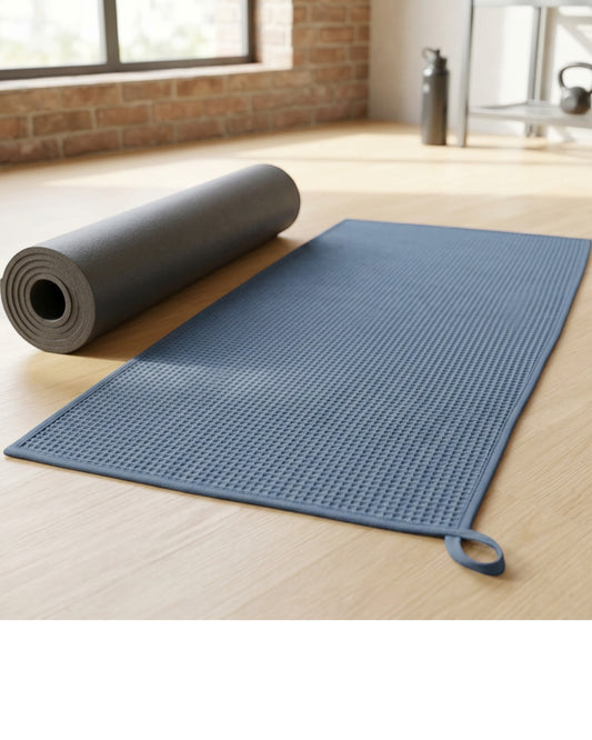 Leay Waffle-Weave Training Towel 70 x 35 cm Slate Blue - Lifestyle view